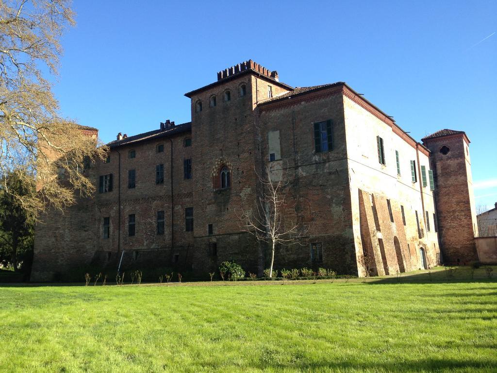 Castello Sannazzaro B&B Giarole Eksteriør bilde